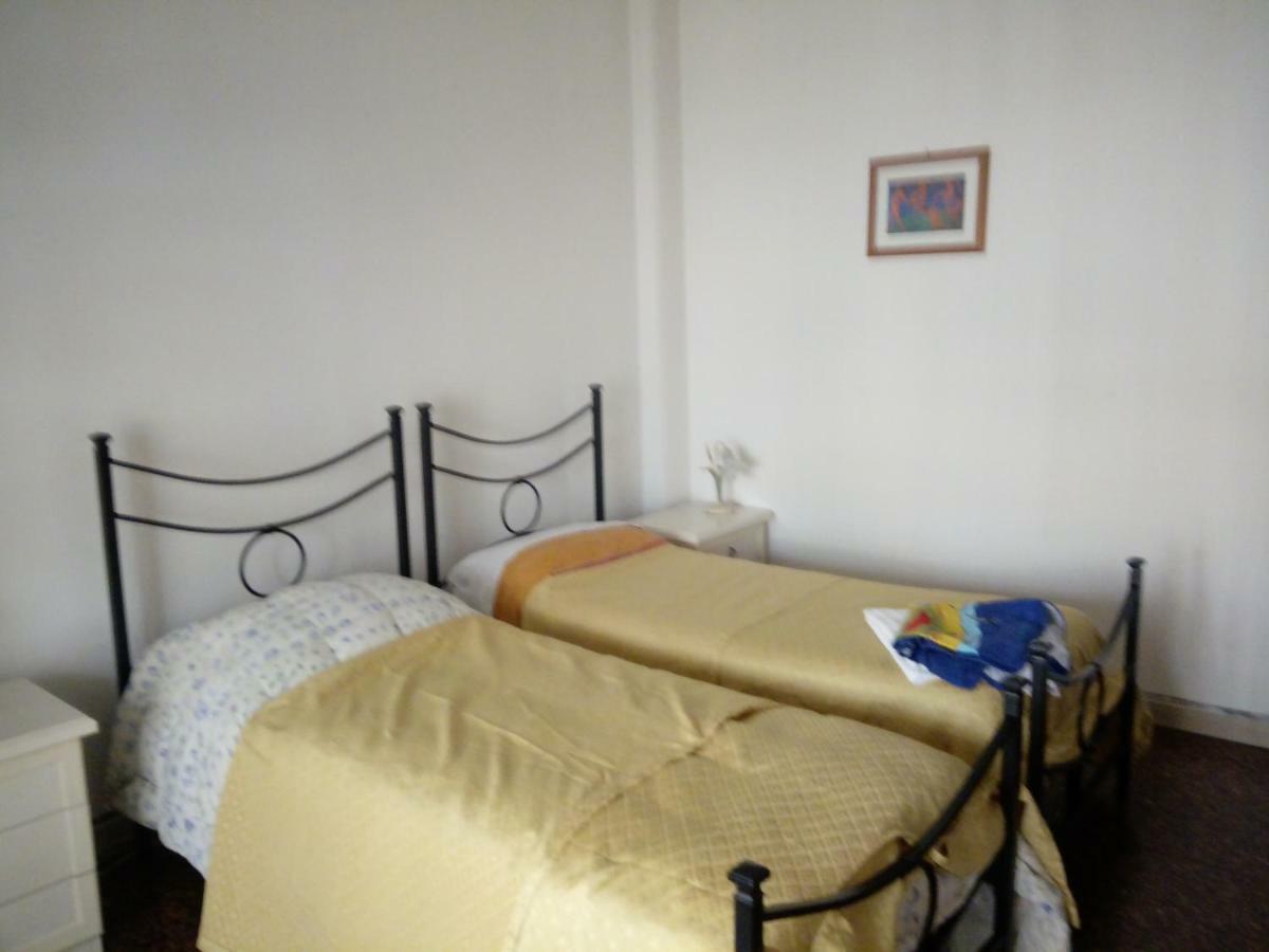 Apartamento Alloggio Turistico P.Lodi Roma Exterior foto